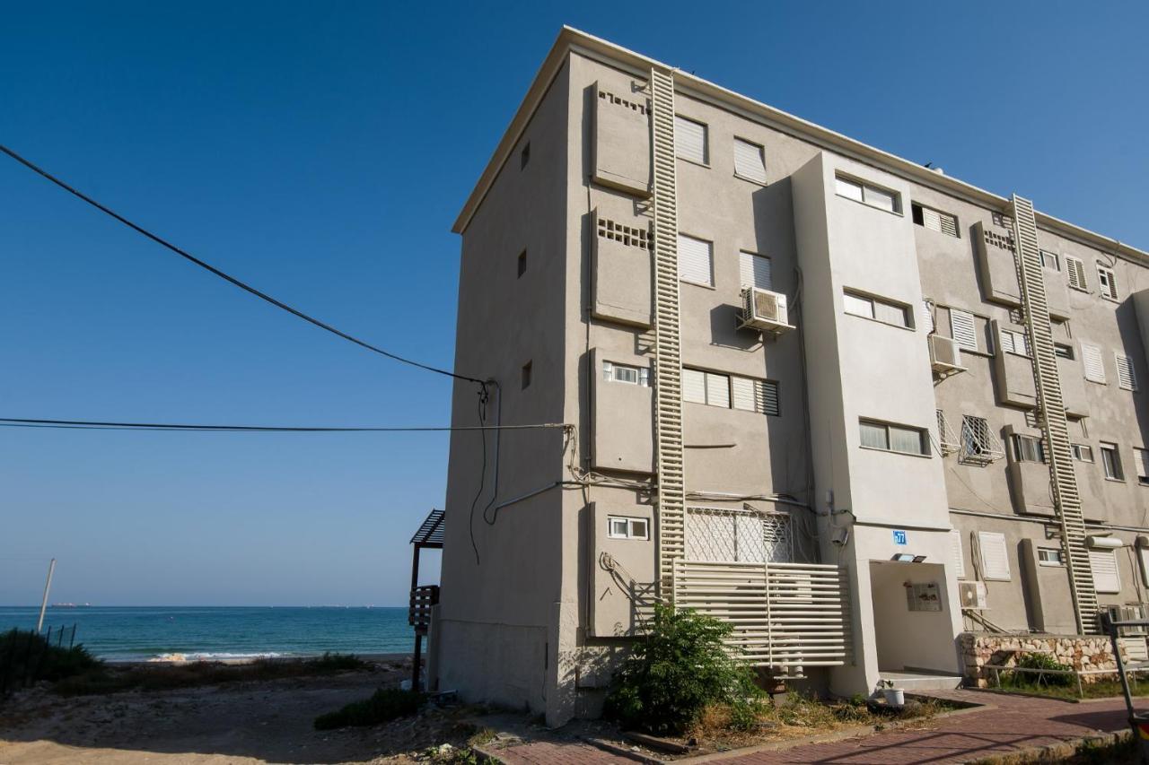 Dream On The Beach Haifa Buitenkant foto
